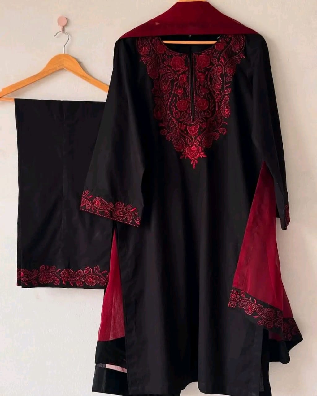 Sequence Embroidery Soft Cotton Three Piece